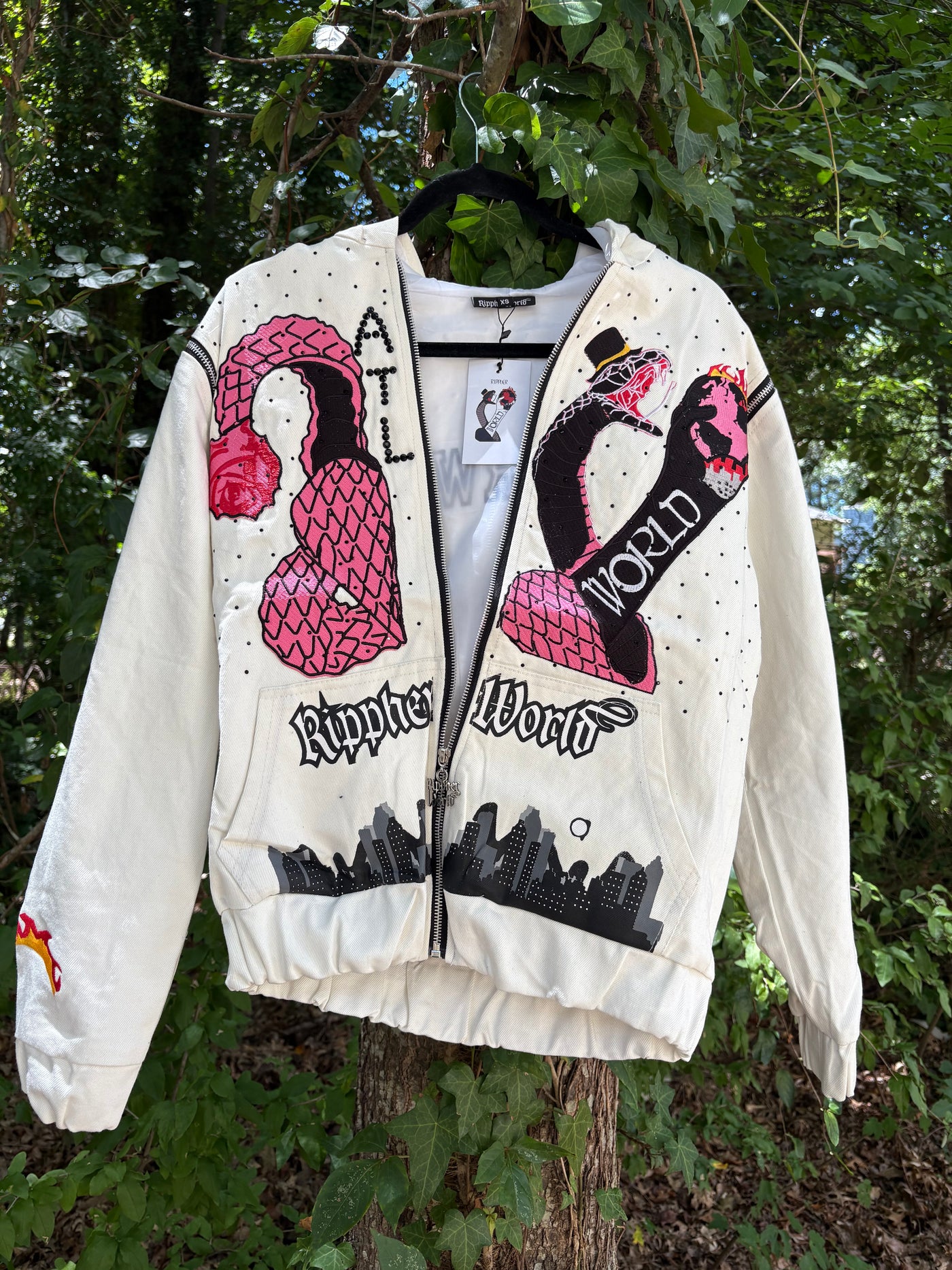 White Rippherwolrd Jacket